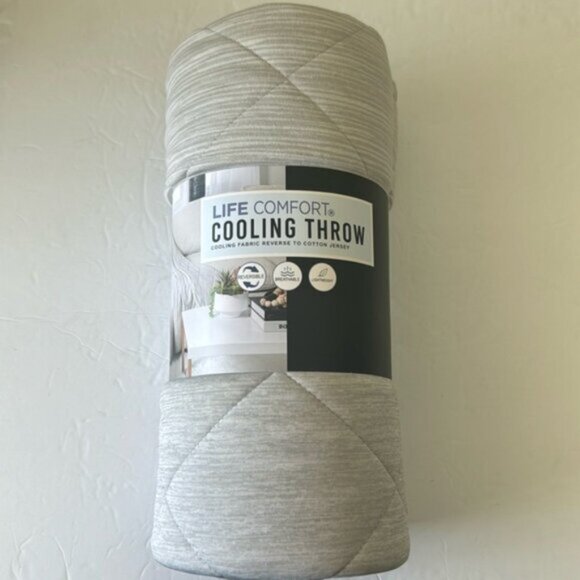 Life Comfort Reversible Cooling Throw Blanket Grey - Picture 2 of 10